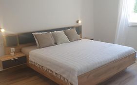 Pina Tourist Apartments