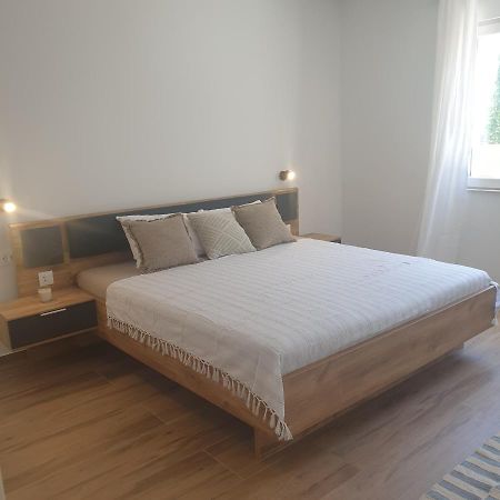 Pina Tourist Apartments Vodice Buitenkant foto